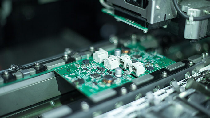 Технология поверхностного монтажа (SMT)